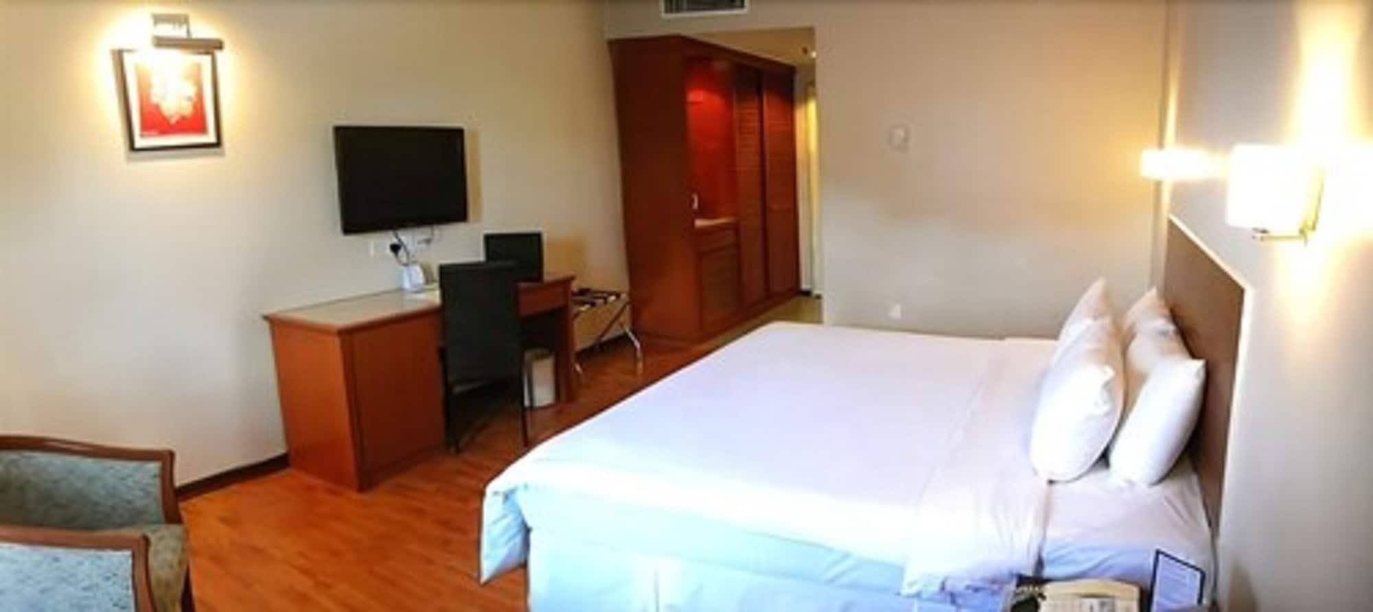 Hotel Maluri Куала-Лумпур Экстерьер фото
