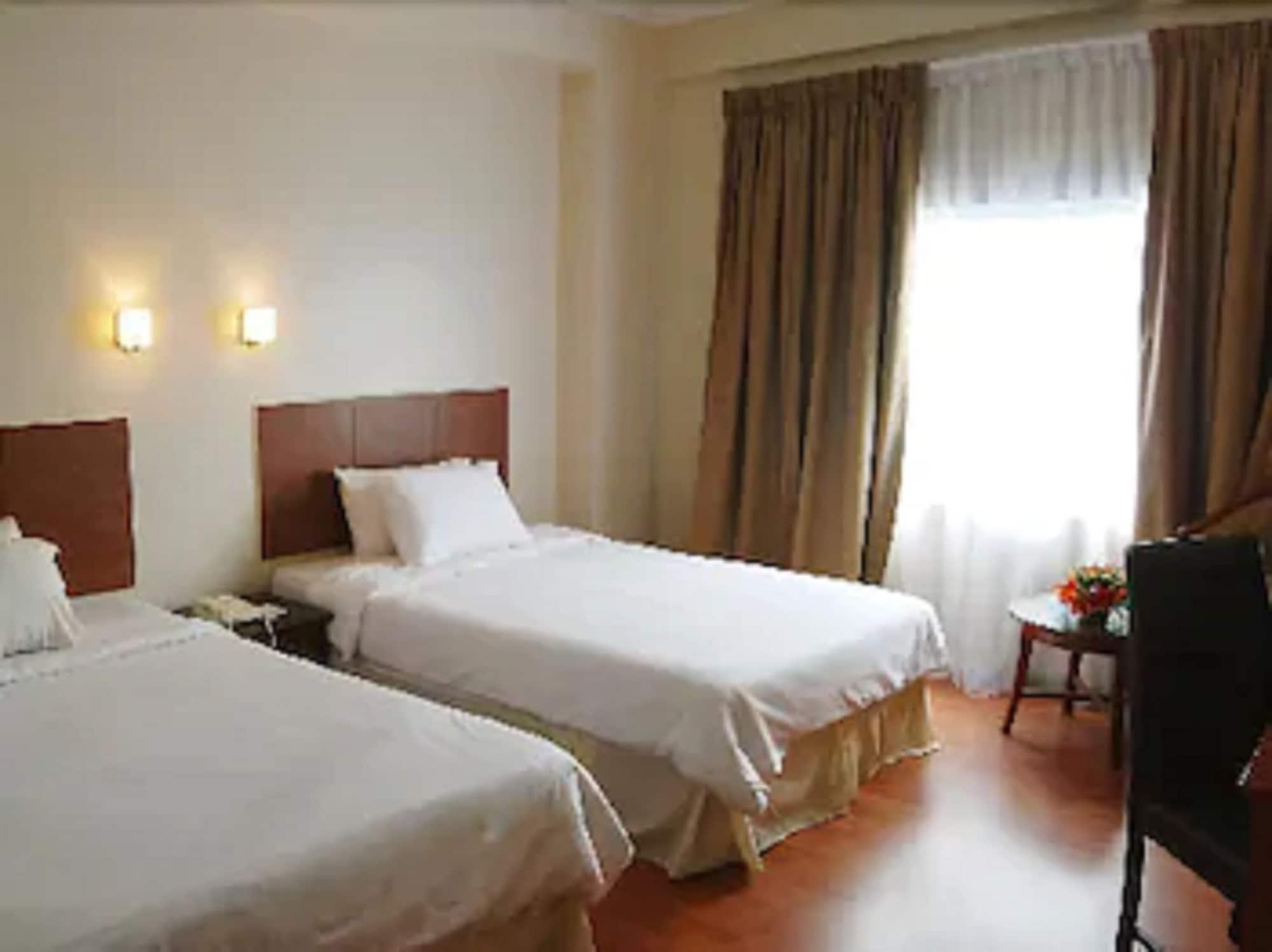 Hotel Maluri Куала-Лумпур Экстерьер фото