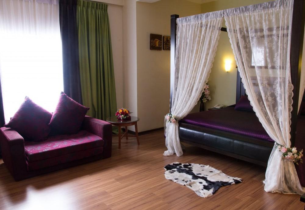 Hotel Maluri Куала-Лумпур Экстерьер фото