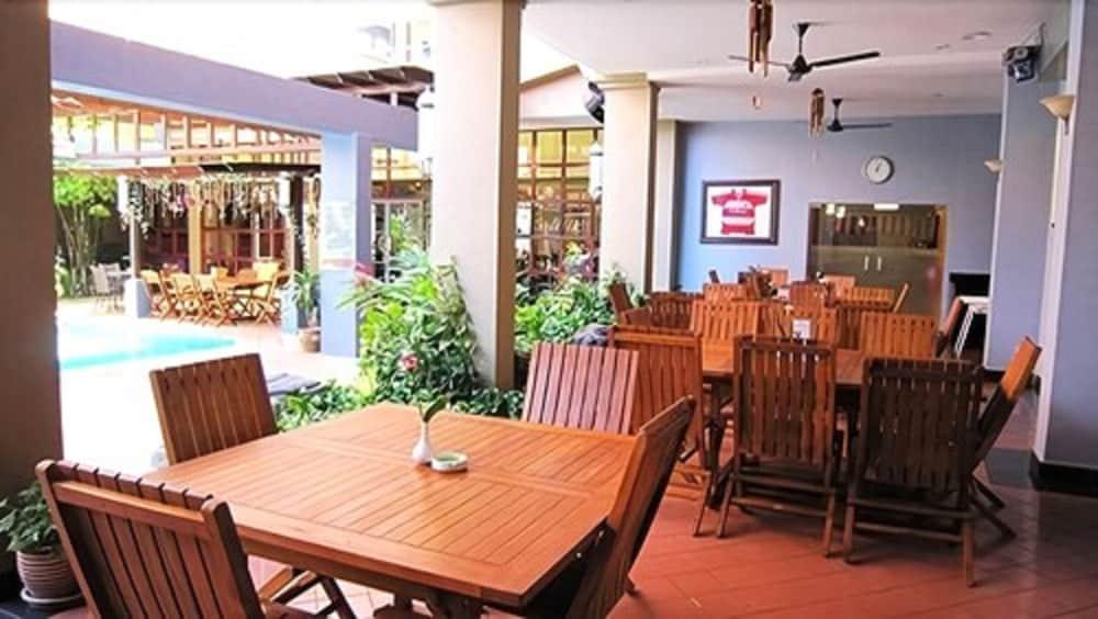 Hotel Maluri Куала-Лумпур Экстерьер фото