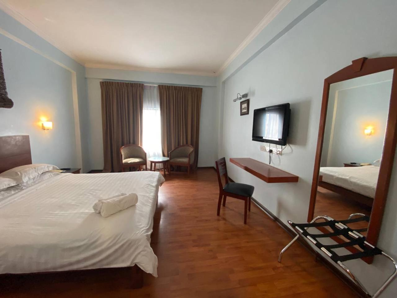 Hotel Maluri Куала-Лумпур Экстерьер фото