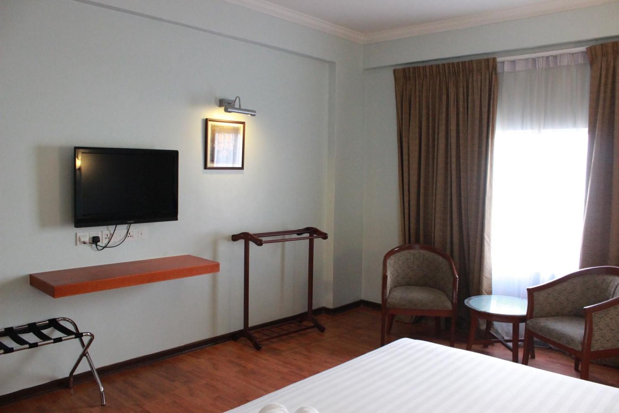Hotel Maluri Куала-Лумпур Номер фото